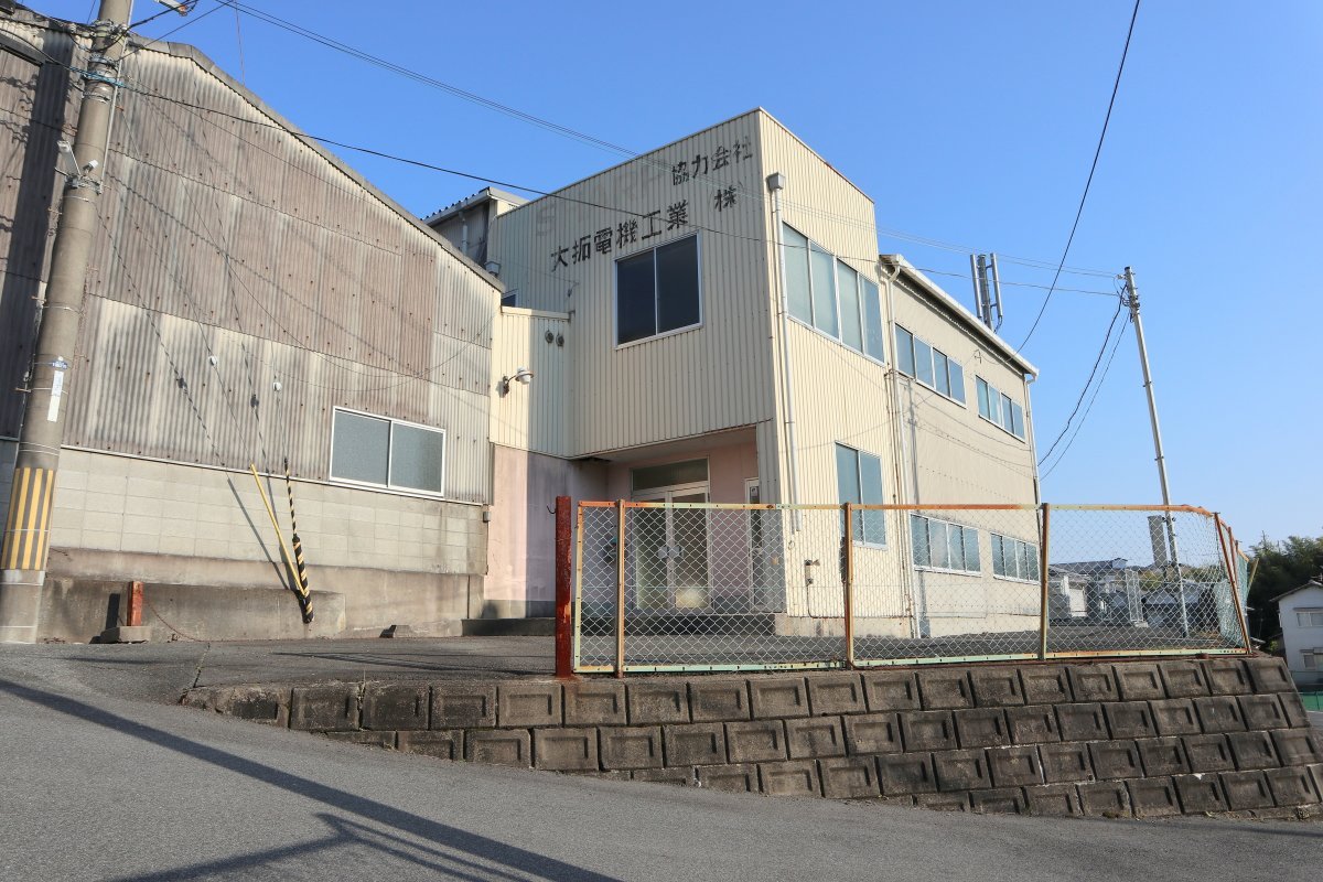 奈良県大和郡山市  倉庫・事務所♪