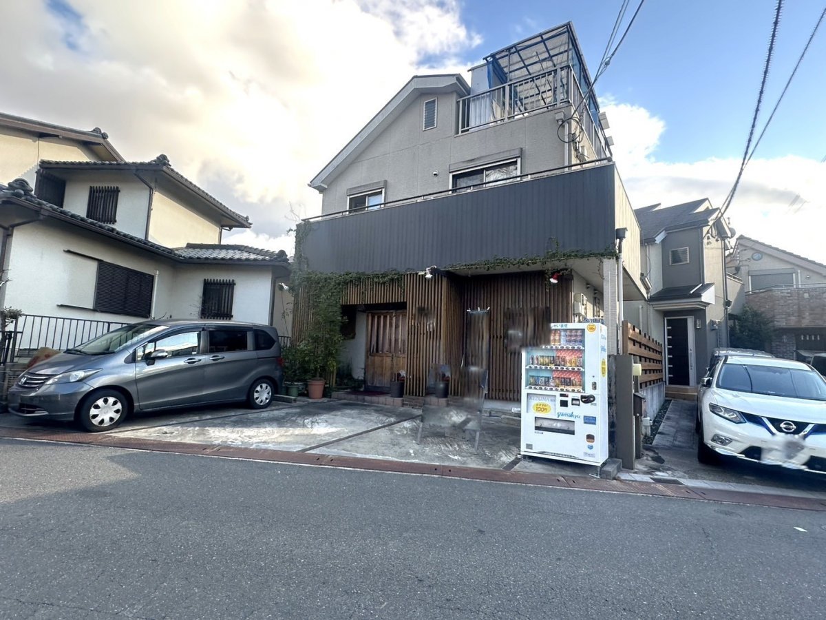 ☆枚方市長尾東町の店舗付き住宅☆ 