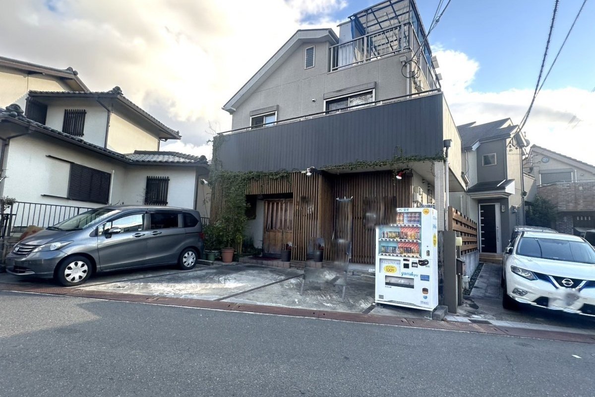 ☆枚方市長尾東町の店舗付き住宅☆