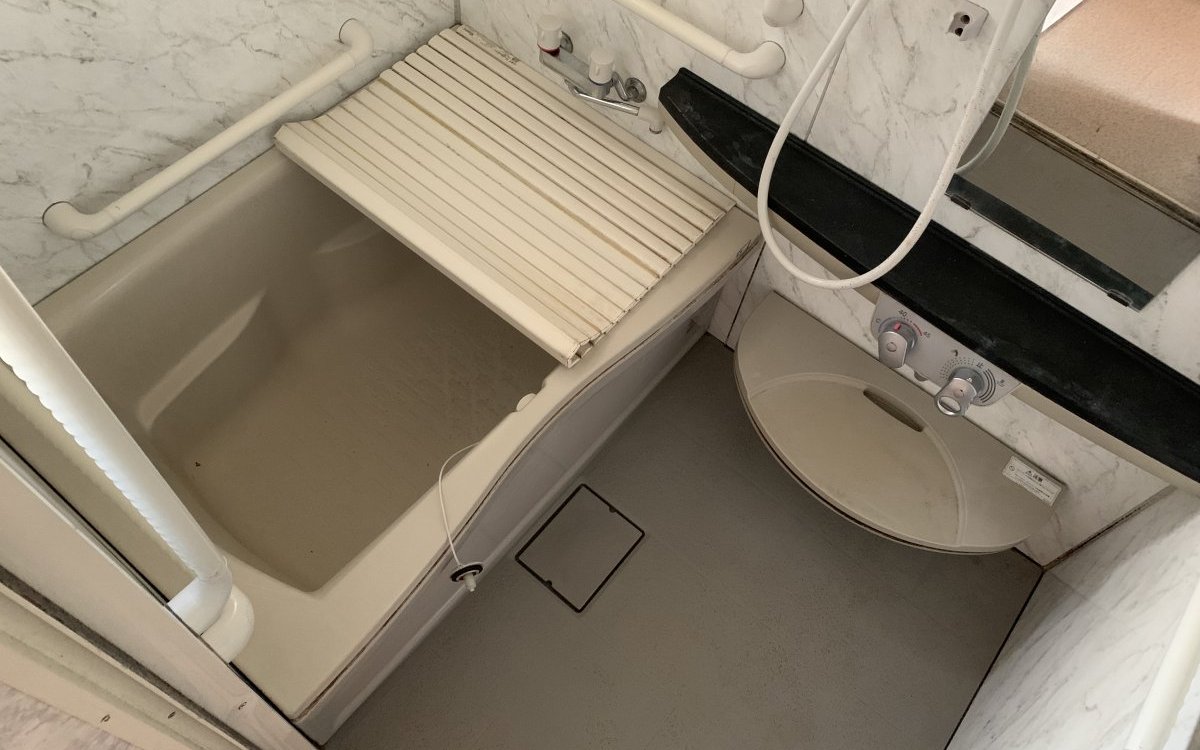 1日の疲れを癒してくれる浴室です♪ 追い炊きパネルも完備されています♪