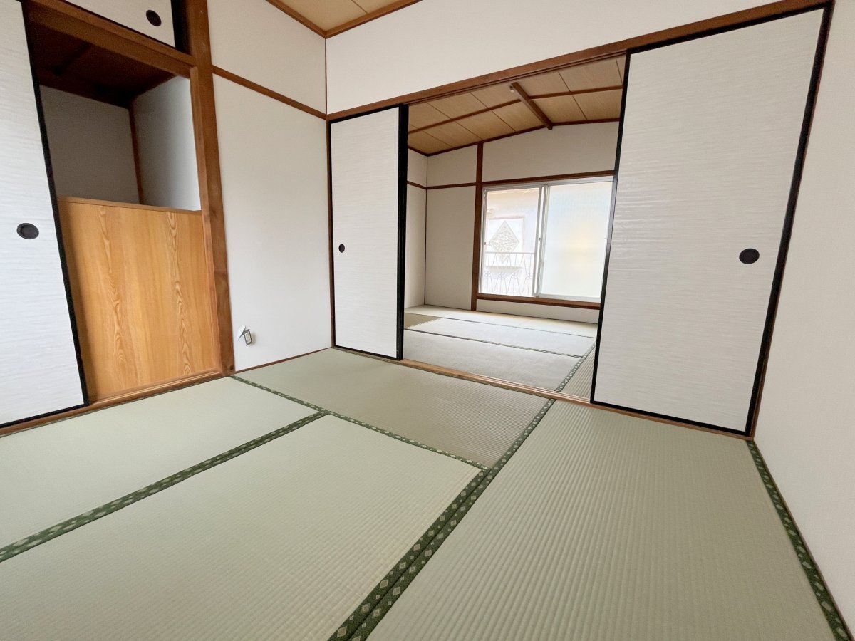 各お部屋に襖がありますので、プライベート空間保っていただけます♪